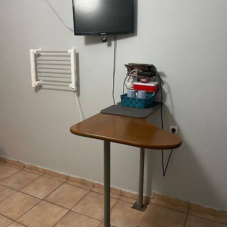 Κεντρικό Ημιυπόγειο Διαμέρισμα Vólos Extérieur photo